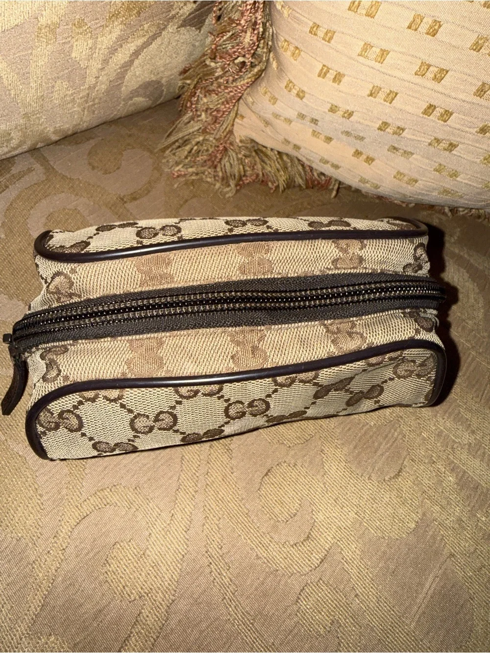 Vintage Gucci GG Canvas DressCosmetic Pouch - Model 138044 preloved